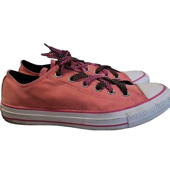 CONVERSE WOMEN'S CHUCK TAYLOR ALL STAR LOW TOP SNEAKER Pink US 8 - Picture 3 of 9